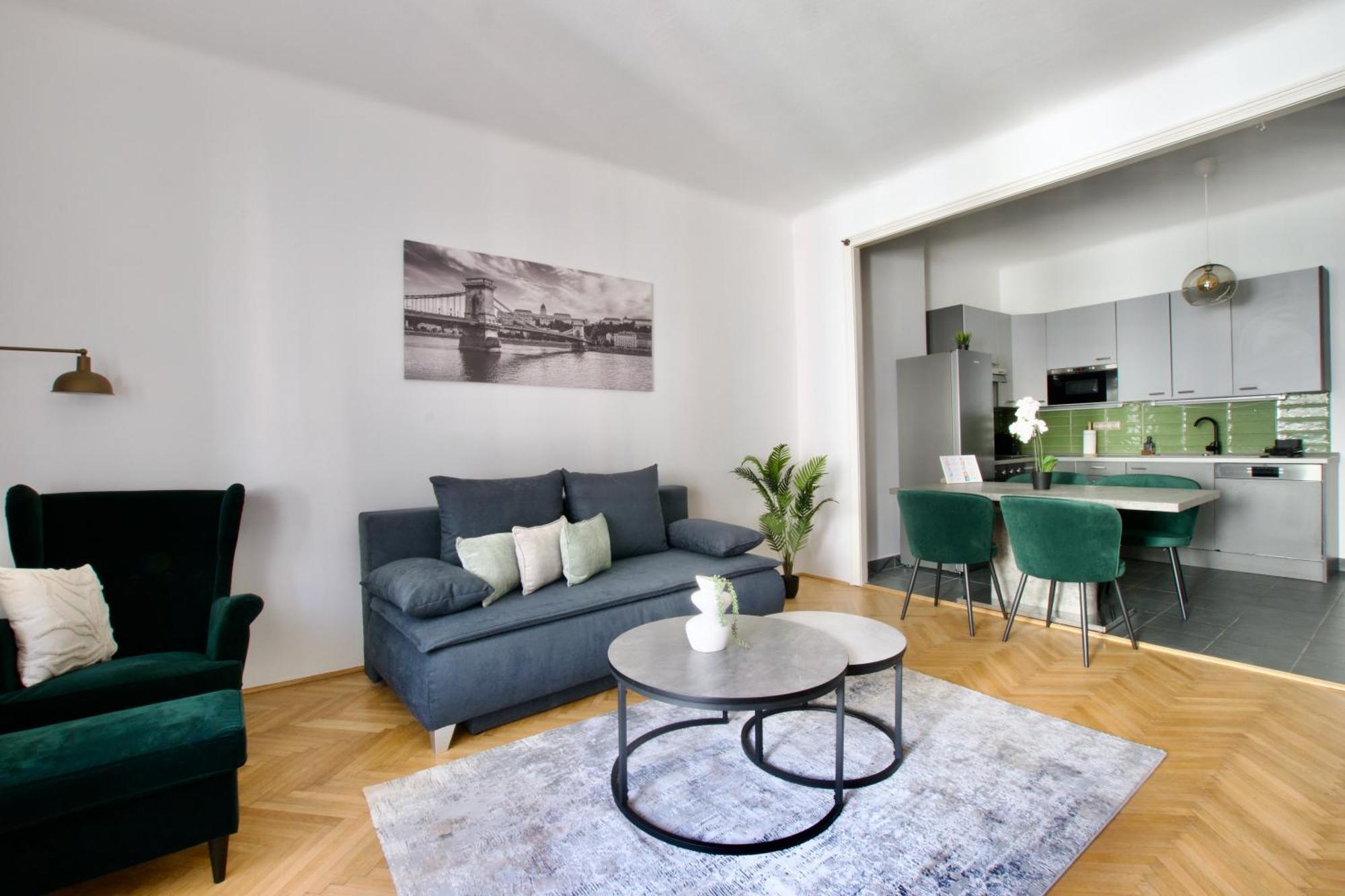 Premium By Hi5- Spot Apartment *